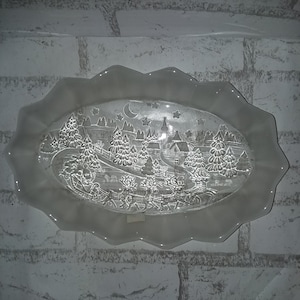 Mikasa 12 inch pressed glass serving tray