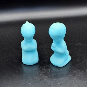 Fenton blue custard glass 4 inch praying boy and girl