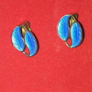DA Norway 1950s sterling silver blue feather earrings