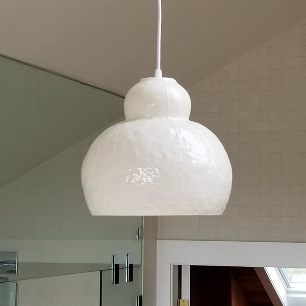 Large pendant light fixture. Kitchen island or dining room chandelier