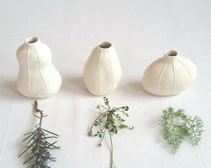 Set of 3 white bud vases. Simple natural gift