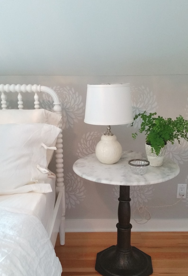 Etsy lamp. Small ceramic bedside table lamp. Contemporary Etsy