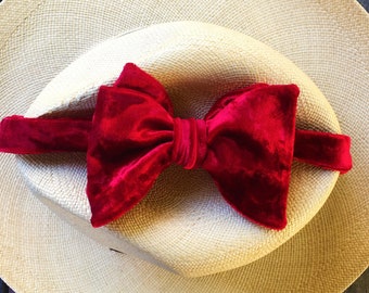 crushed crimson velvet (frilled self tie bowtie)