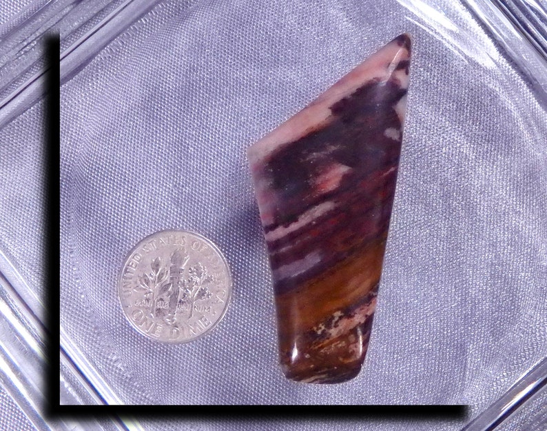 Pinyalling Jasper Designer Cabochon 6166