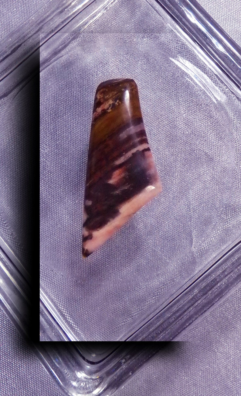 Pinyalling Jasper Designer Cabochon 6166