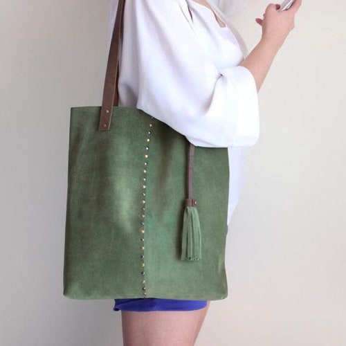 olive green leather purse