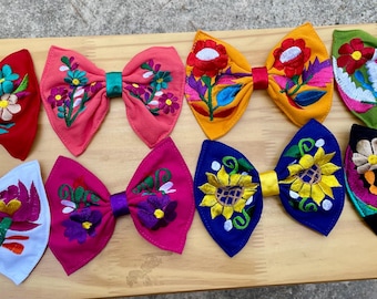 Artisanal Hand Embroidered Small Bows