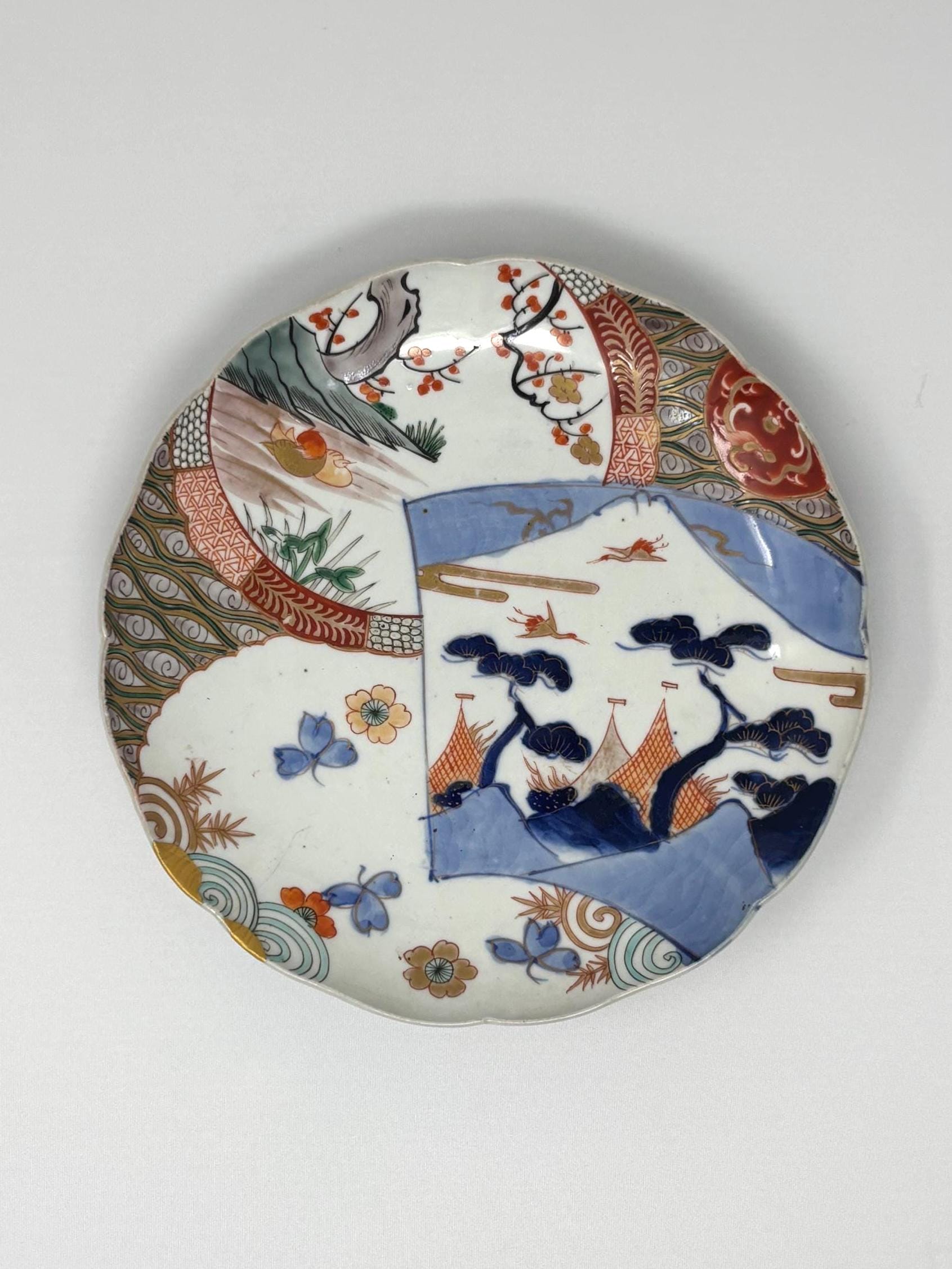 本物の金継ぎ ～ 江戸時代の古伊万里 (23金仕上げ、接着剤不使用、食品