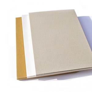 26 Boîtes cadeaux grises, kraft brun naturel, blanches I Boîtes cadeaux moyennes, boîtes de présentation, emballages, boîtes de papier cartonné I 9,84 x 7,1 x 0,39 po.