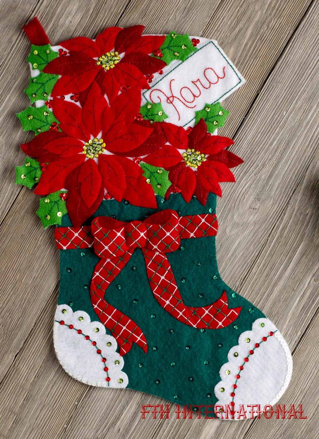 Kit Chaussette Noël Bucilla Posh Poinsettia - Broderie Feutre 45,7cm Avec Perles Et Paillettes