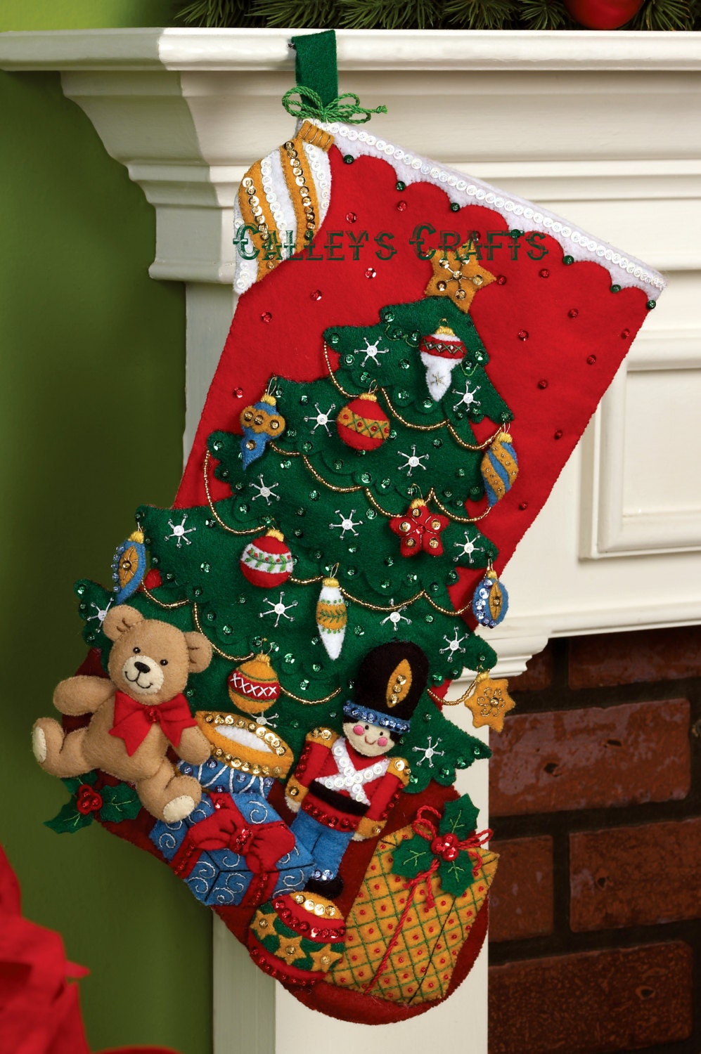 Bucilla Decorating the Tree 18 Felt Christmas Stocking Kit 86936, Mrs  Frosty DIY 