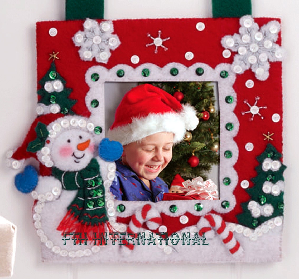Bucilla Snowman Triple Picture Frame Felt Christmas Wall Hanging Kit 86422  DIY 