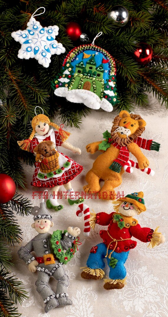 Bucilla Wizard Of Oz Felt Christmas Ornament Kit 86203 Etsy