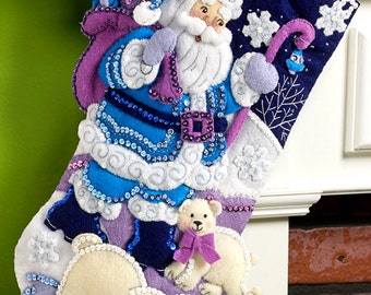 Bucilla Arctic Santa ~ Kit de calcetín navideño de fieltro de 18" #86653 DIY