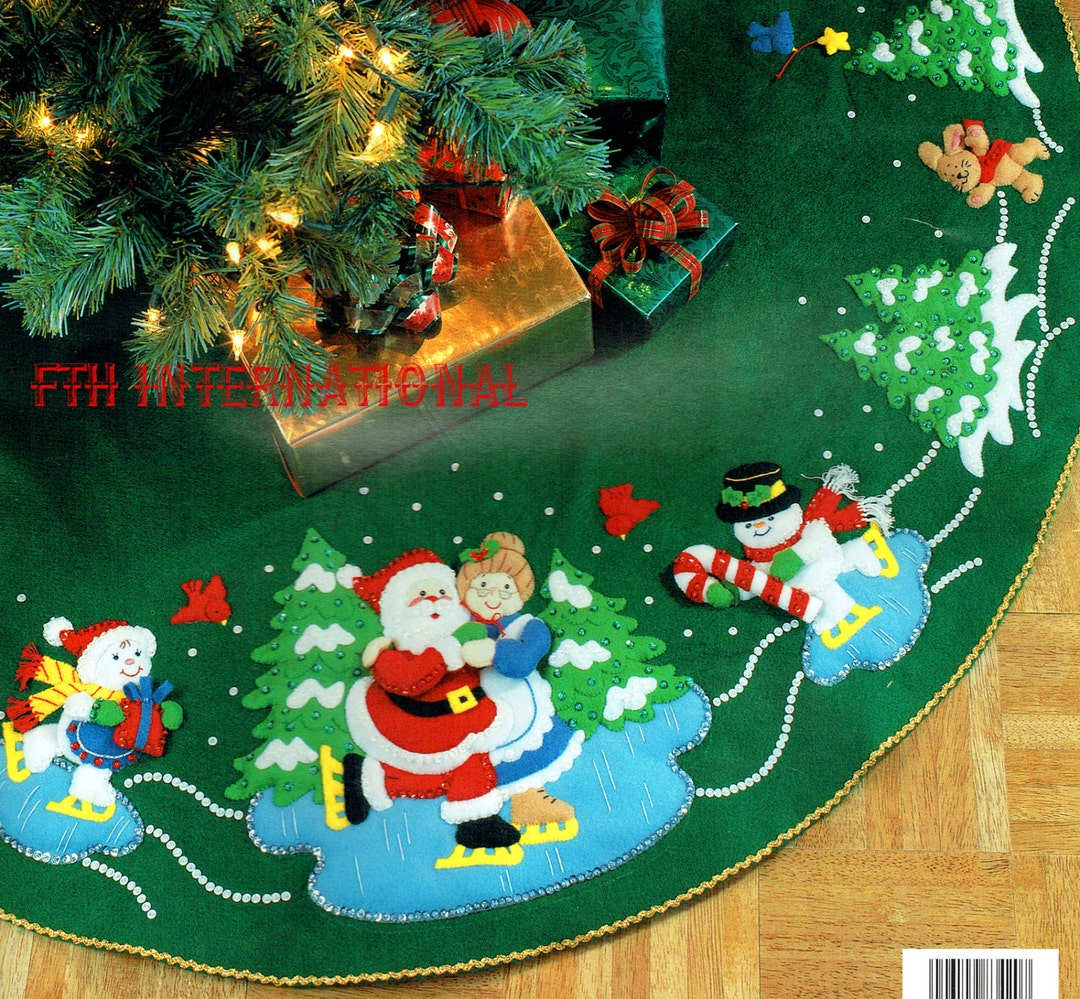 Bucilla Felt Tree Skirt Kit 