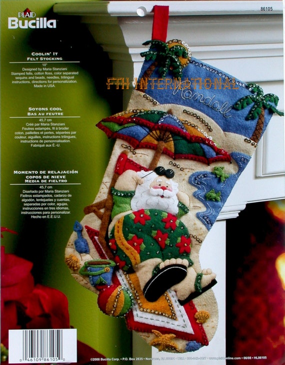 #86189 Bucilla Plaid Felt Wall Hanging Kit /"Believe In Santa/" 20/" x 17/"