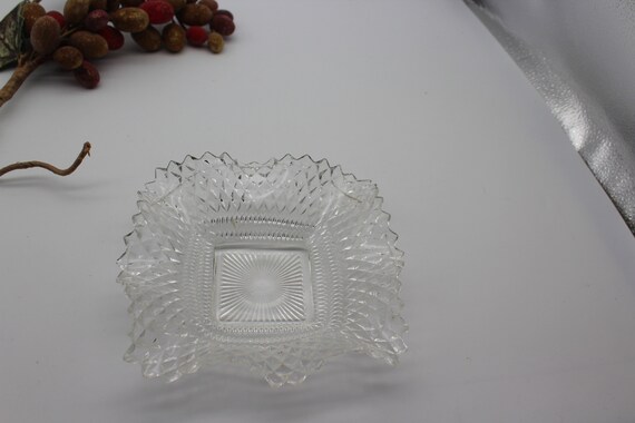 Vintage clear glass ruffled trinket dish - image 6