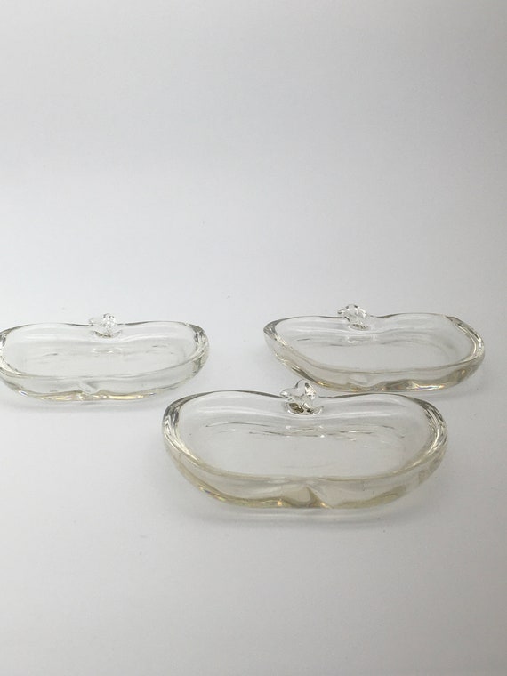 Vintage glass apple ring holding dish - image 4