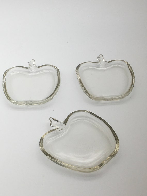 Vintage glass apple ring holding dish - image 5