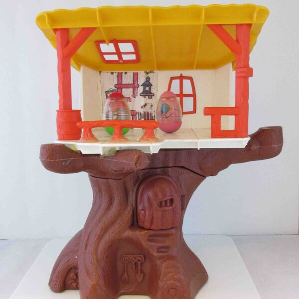 Hasbro Weebles Romper Room Treehouse 1974 Comes With 2 Weeble Wobbles