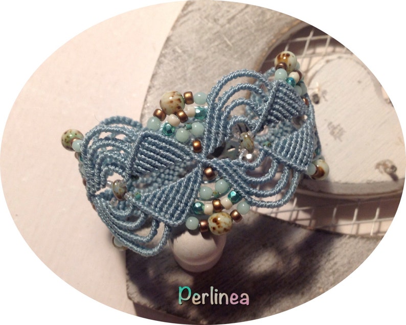 Tutorial Micro Macramè Bracciale e Orecchini Fai da Te in Macramè con Perline Pastello immagine 5