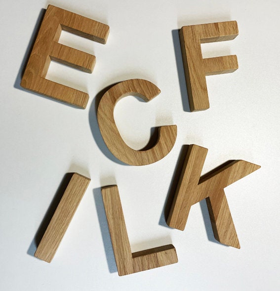 Oak wooden letters and numbers, font as desired. Wooden lettering, wooden letters, example 10 x 1.8 cm, 8-40 cm available.