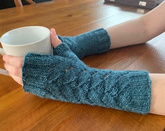 Pattern for Mount Hope Mitts - Knitting pattern for fingerless gloves