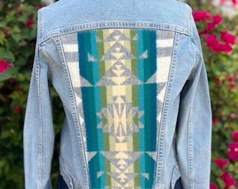 Sommer: - Größe S Levi's Jeansjacke mit Pendleton Chief Joseph Wool Back Panel