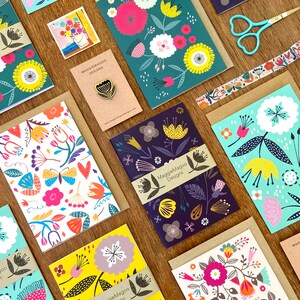 Carte d'anniversaire, motif floral rétro image 3