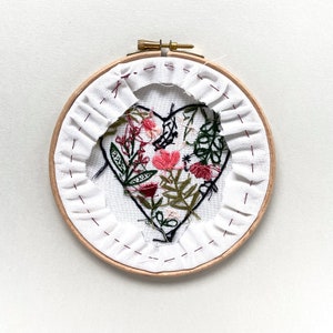 Heart design embroidery craft kit image 7