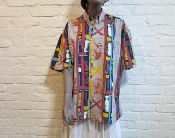 Camisa Vintage Anos 90 Love Tom KM BD | Camisa de Botões com Estampa Abstrata | Camisa Gráfica Colorida dos Anos 90 | Estilo Streetwear Retrô Oversized Tamanho G