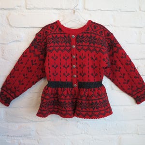 Cárdigan para niños de Noruega, color rojo y gris, tejido a mano, estilo folklórico, de manga larga, cálido, de invierno, con estampado nórdico.