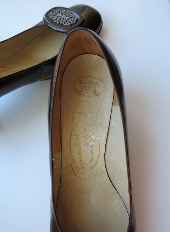 Vintage 60s Shoes Brown Classic Pumps Square Toe … - image 3