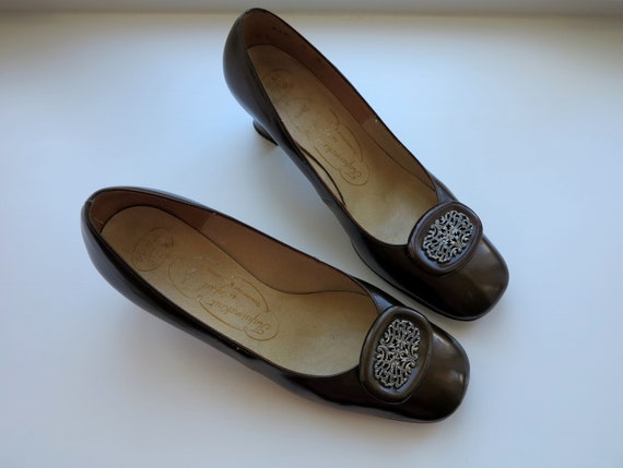 Vintage 60s Shoes Brown Classic Pumps Square Toe … - image 2