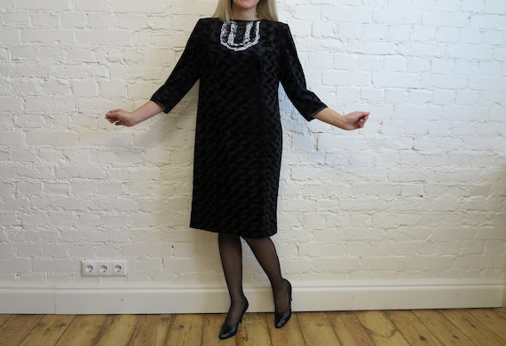 Little Black Dress With Black and White Lace Jabot Cocktail Pencil Dress  Knee Length 3/4 Sleeves Large Size