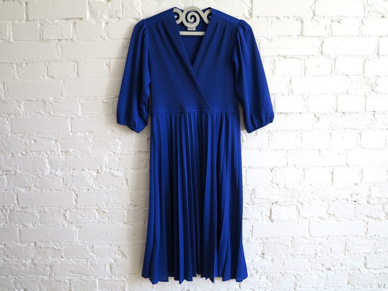 Vintage 1980s Royal Blue Dress Accordion Pleated Dress Blue Midi Dress 34 Sleeves Dress Buttons Up Bodice Medium Size Dress