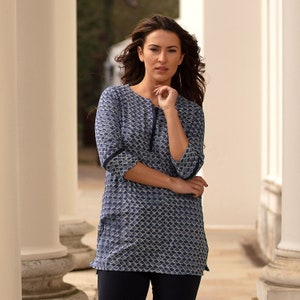 SALE Long KURTA TOP – All sizes – Style 6 - Indigo with off white scallop design – 100% lightweight cotton/tunic/3/4 sleeve/summer top
