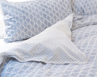 Duvet Cover Set – Ginko Leaf Reverse Polka Dots