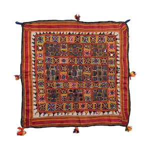 VINTAGE Textile - Vintage Chakla (wall hanging) with Shisha mirrorwork