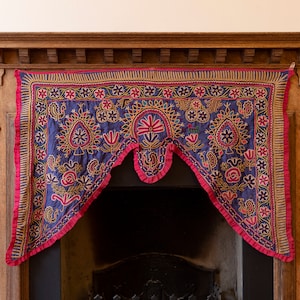 VINTAGE TEXTILE - Toran Wall Hanging - Brightly Embroidered Toran on Blue