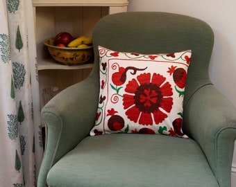VINTAGE SUZANI Cushion Cover - DESIGN 8 - 40cmx40cm, Hand Stitched, Unique, Gift, Decorative Cushion Cover