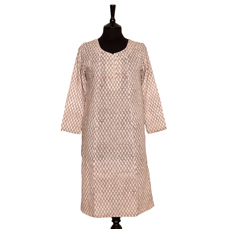 Long KURTA TOP DRESS \u2013 All sizes \u2013 Beige with off white motif \u2013 100/% lightweight cotton