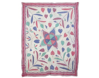 VINTAGE TEXTILE - Vintage Kantha with Bodhi leaves and red border
