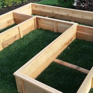 U-Shaped Cedar Raised Garden Bed Plans (PDF Download) image 3