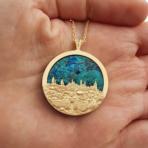 Solid 14K Gold Jerusalem Wall & Skyline Necklace, Eilat Stone Jewish Pendant, Handmade Judaica Chain, Engraved Round Natural Stone Jewelry