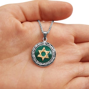 Étoile juive d’argent et d’or du collier de pierre David Eilat