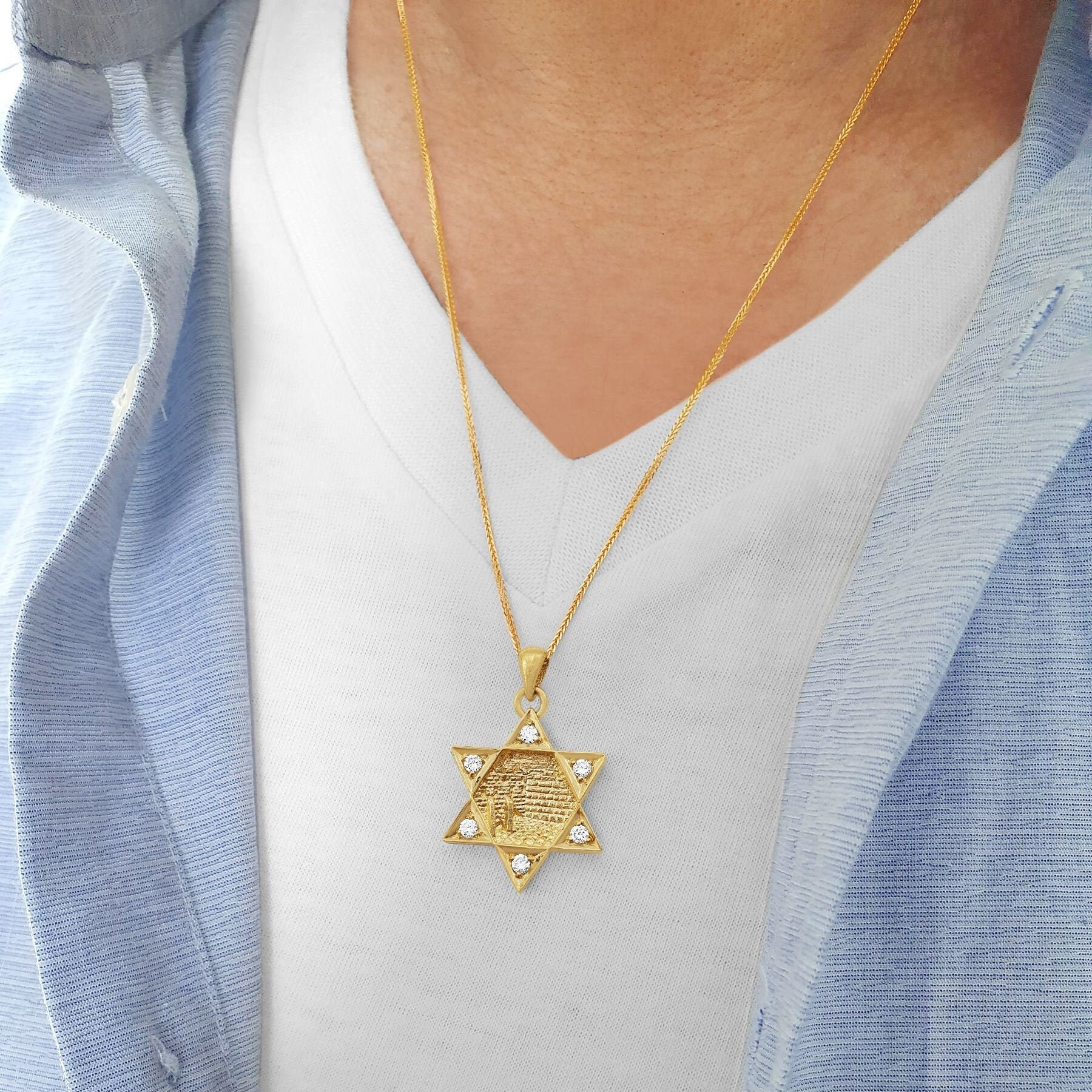 18K Gold and Diamonds Jewish Star of 