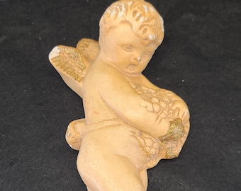 Vintage Chalkware Plaster Cherub Angel Putti Cupid Wall Hanging Figurine Figure Plaque Home Accent Decor Decoration Gold Cream