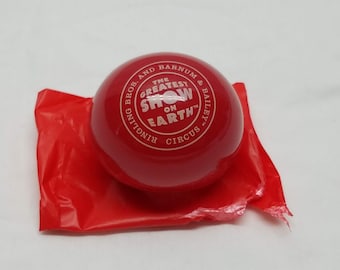 New Ringling Bros. Barnum & Bailey Circus Clown Rubber Nose Show Souvenir Red Ball Collectible Home Accent Decor Decoration Costume