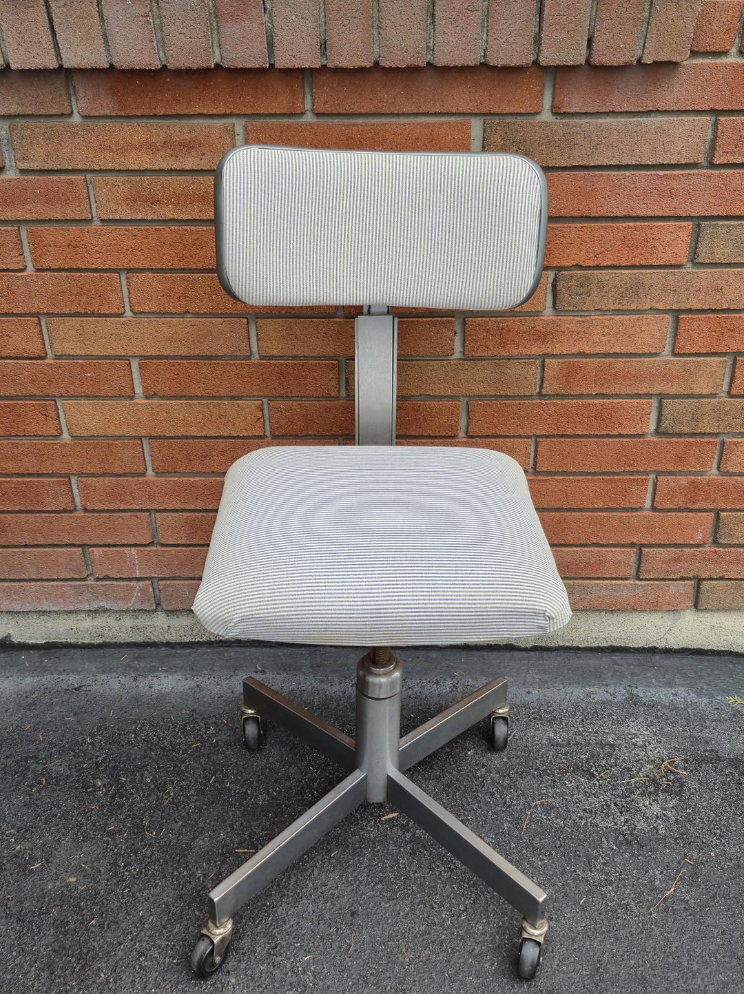 Domore Office Chair Vintage Mid Century Modern Industrial Chrome